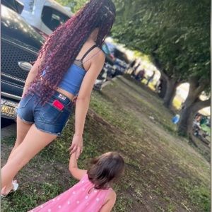 Meet your Posher, Emily